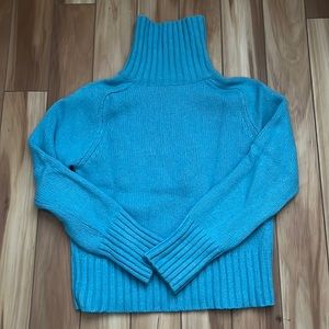 GAP turtleneck sweater